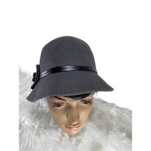 100% Wool Cloche Bucket 1920 Style Gray Hat Leather Black Bands Button Accent